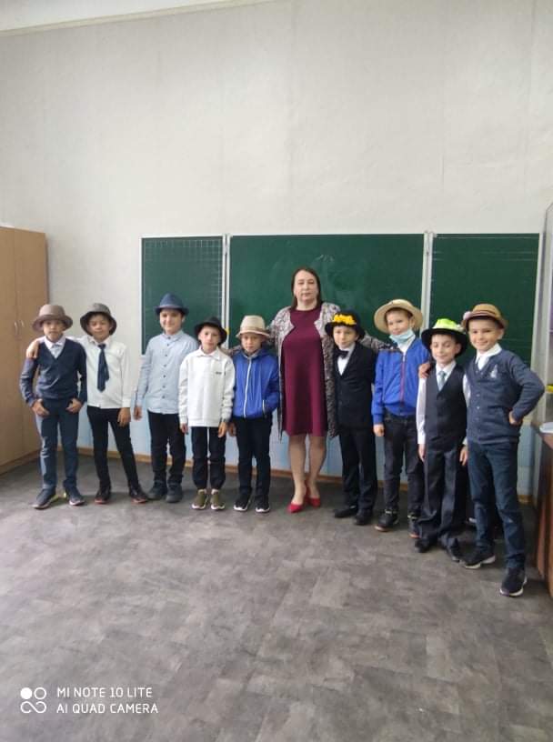 Ultimul sunet 2021- ,,Parada Pălăriilor”