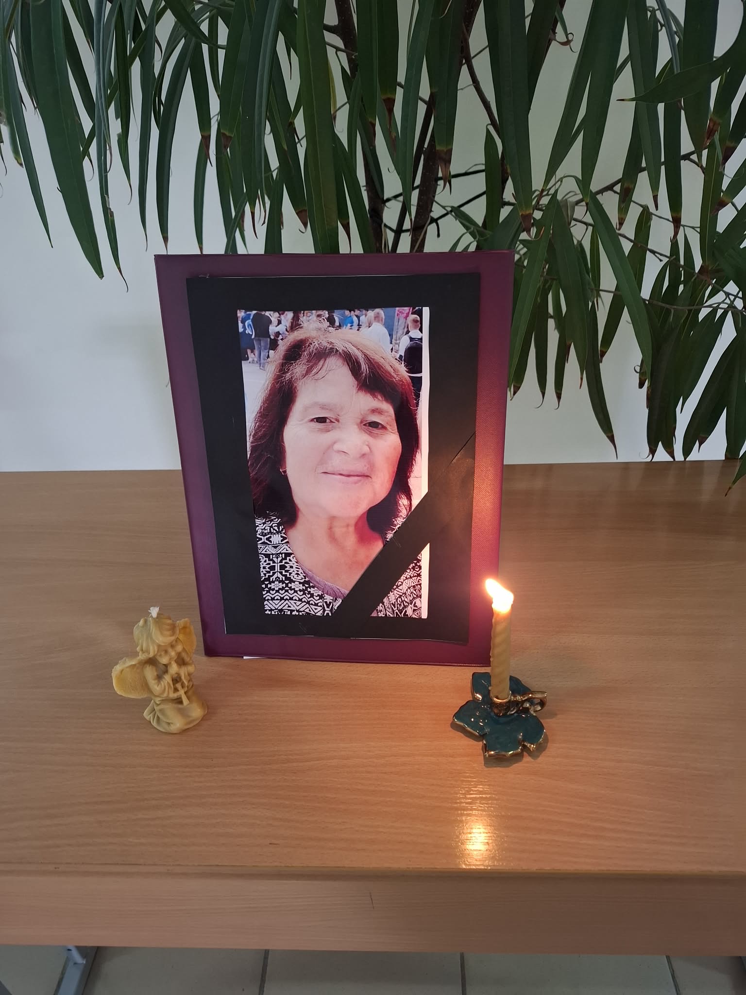 În tăcerea care urmează unei plecări, rămân ecouri de voce, de priviri blânde și de lecții care au fost mai mult decât formule.